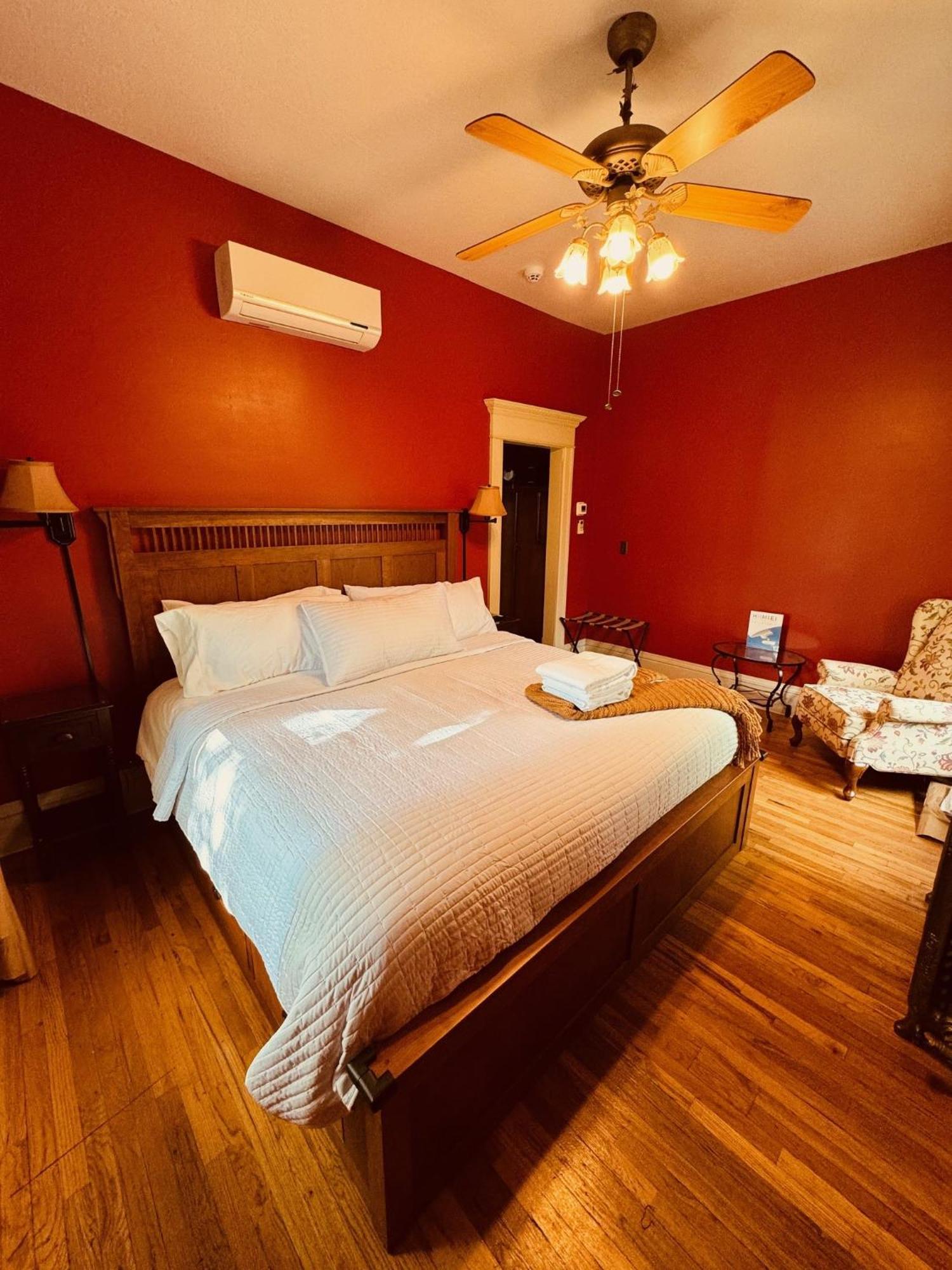 The Gibson Mansion Bed And Breakfast Missoula Exterior photo