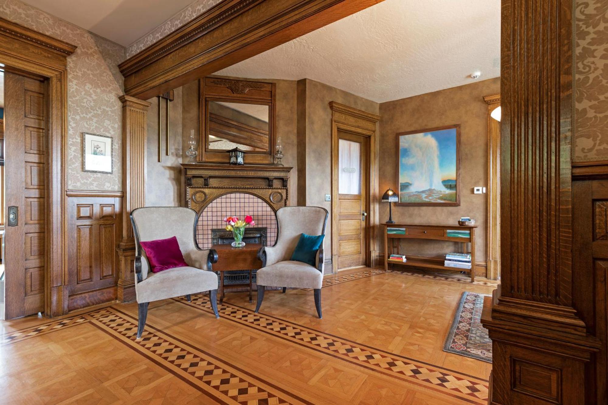 The Gibson Mansion Bed And Breakfast Missoula Exterior photo