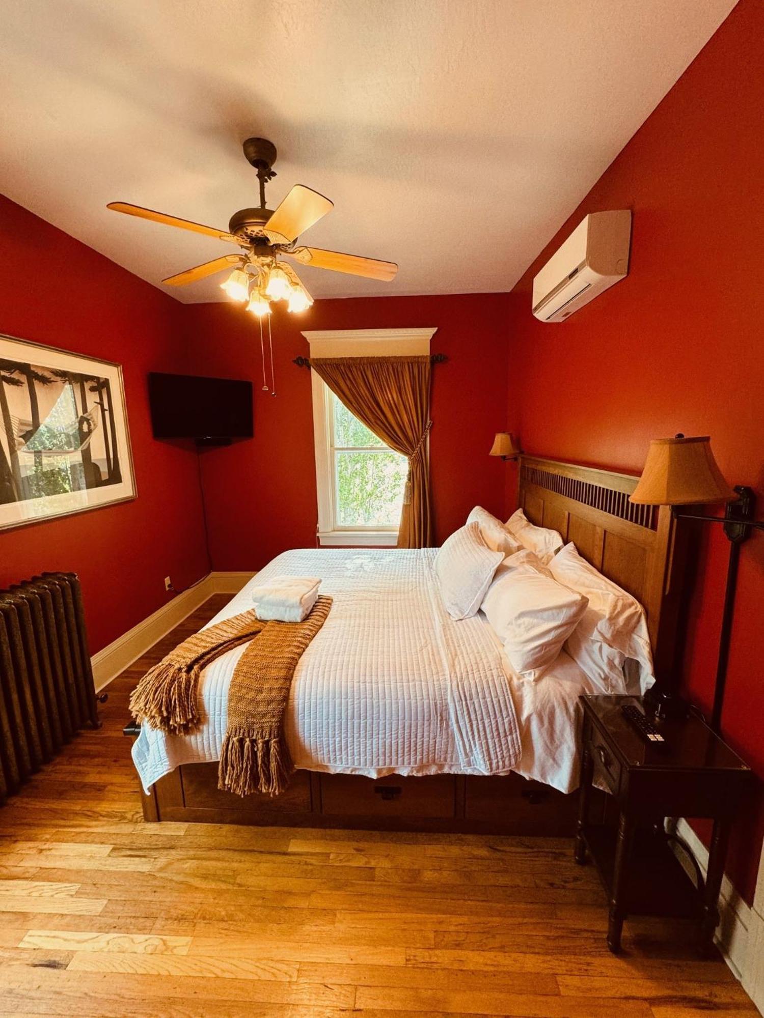 The Gibson Mansion Bed And Breakfast Missoula Exterior photo