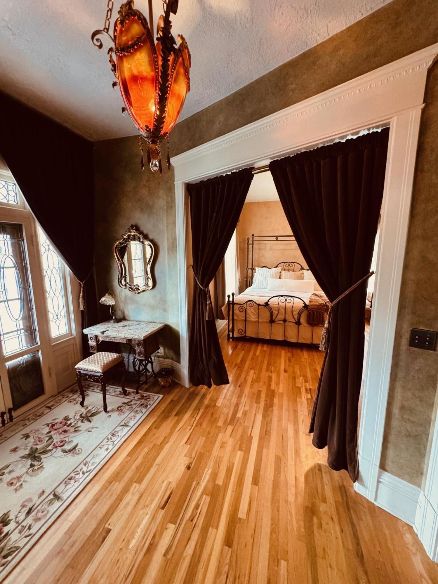 The Gibson Mansion Bed And Breakfast Missoula Exterior photo