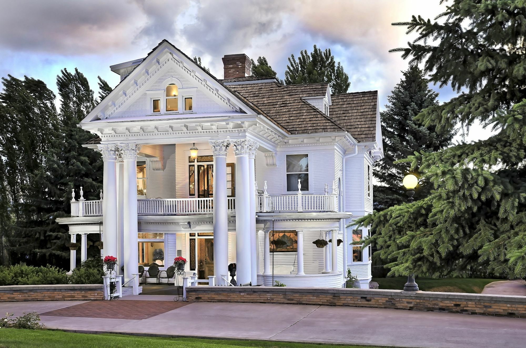 The Gibson Mansion Bed And Breakfast Missoula Exterior photo