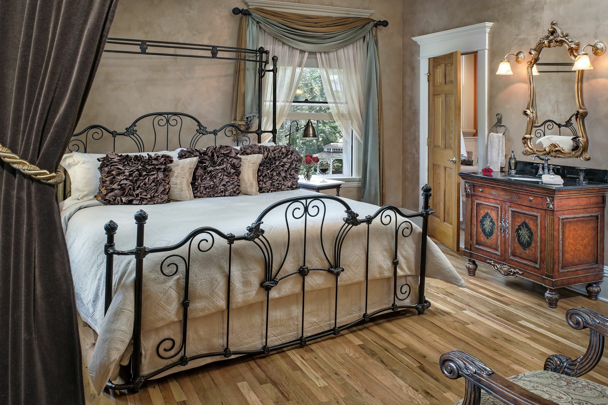 The Gibson Mansion Bed And Breakfast Missoula Exterior photo